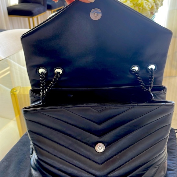 Yves Saint Laurent Bags Loulou Medium Ysl Matelasse Calfskin Flaptop Shoulder Bag Matte